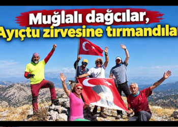 Ayıçtu Zirvesi’nde Gaziler Günü anısına Bayrak dalgalandırdılar