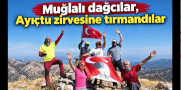 Ayıçtu Zirvesi’nde Gaziler Günü anısına Bayrak dalgalandırdılar