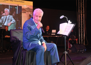 Zekai Tunca Yıllar Sonra Bodrum’da: Sarı Yaz Festivali’nde Duygu Dolu Gece