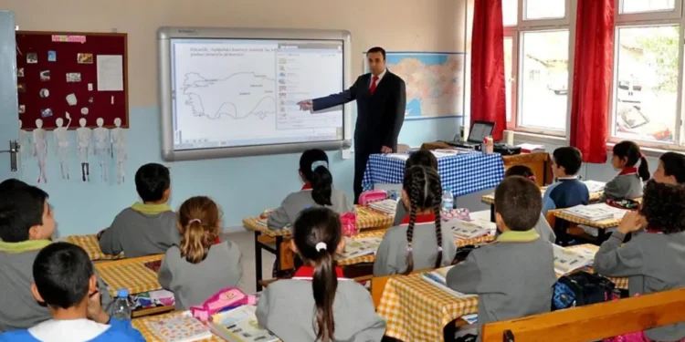 MEB’den 81 İle Genelge: Okullarda Ders Saatleri Düşürülüyor