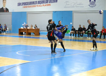 YALIKAVAKSPOR, MC SİSTEM YOZGAT İLE PUANLARI PAYLAŞTI: 30-30
