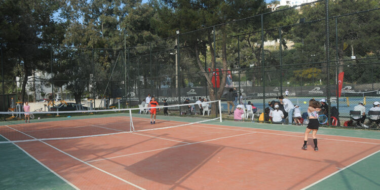 Bodrum’da Ücretsiz Tenis Kursu Başlıyor