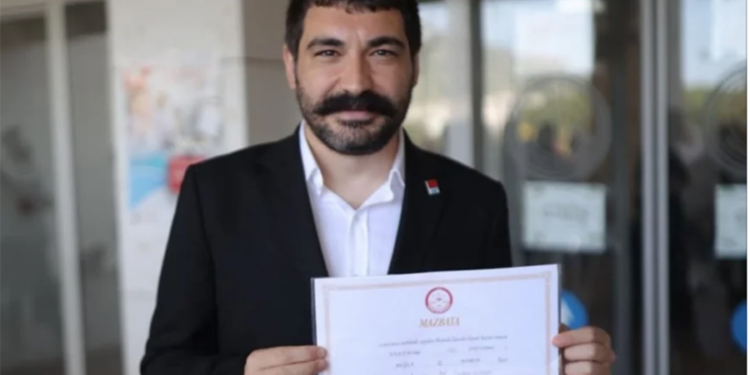 Niyazi Atare 5 yıl hapis cezası aldı, meclis üyeliği düştü