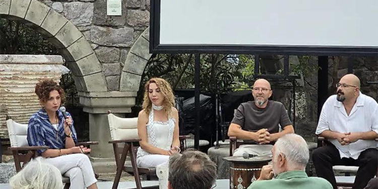 Dibeklihan’da üç farklı sergi sanatseverlerle buluştu