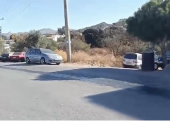 Bodrum Gümüşlük Caddesi’nde Kaldırım Yok, Tehlike Çok: Velilerden Büyükşehir’e Acil Çağrı