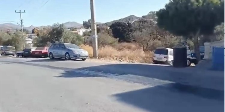 Bodrum Gümüşlük Caddesi’nde Kaldırım Yok, Tehlike Çok: Velilerden Büyükşehir’e Acil Çağrı