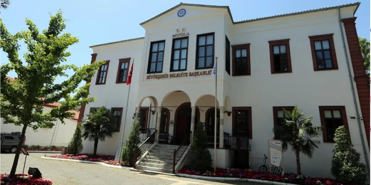 Muğla’da Belediye Yöneticilerinin Adını Kullanıp Para İstiyorlar!