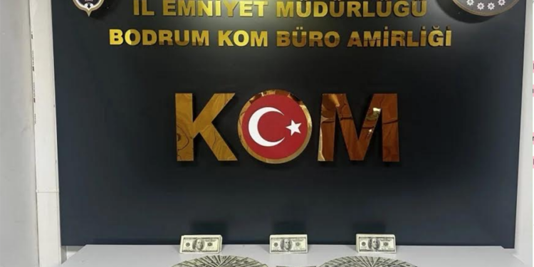 BODRUM’DA 46 BİN 200 SAHTE DOLAR ELE GEÇİRİLDİ!