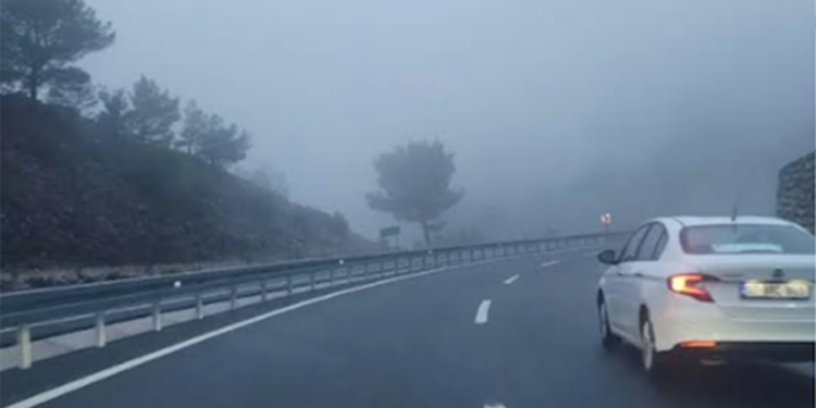 MUĞLA-DENİZLİ KARAYOLUNDA SAĞANAK VE SİS UYARISI
