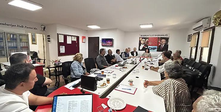 CHP Bodrum’da eski başkanlar devreye girdi
