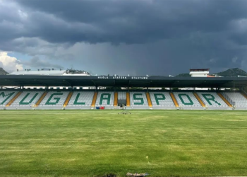 Muğlaspor-Bursaspor maçında 1 dakikalık LED reklam 100 bin TL