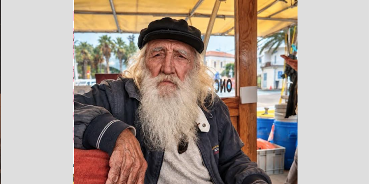 Bodrum’un Efsane Süngercisi ‘Papaz Aykan’ Hayatını Kaybetti