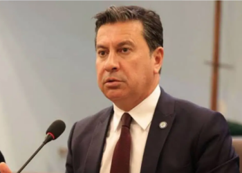 Ahmet Aras yarın Yeni Parti Muğla İl Kongresine mi gidiyor?
