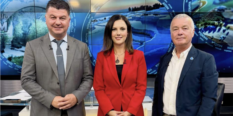 Ege’nin İki Yakasında Turizm ve Dostluk Köprüsü