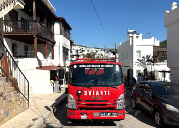 Bodrum’da Ev Yangını: Alevler Yatak Odasından Yükseldi