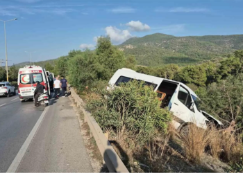 Bodrum’da dehşet anları! Makas attı, minibüsü uçuruma sürükledi