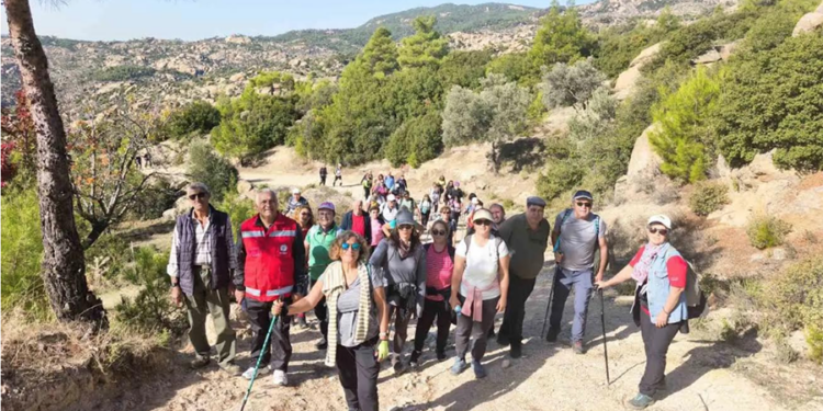 Muğla’da doğa tutkunları milyar yıllık kayaları keşfetti
