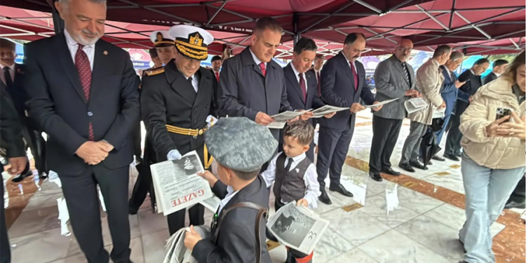Muğla’da Cumhuriyet heyecanı yaşatıldı! “Yazıyor, Cumhuriyetin ilanını yazıyor”