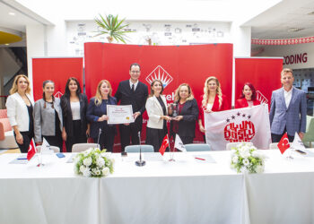 BODRUM BAHÇEŞEHİR KOLEJİ TÜRKİYE’NİN VE DÜNYANIN 10. BODRUM’UN İLK VE TEK 5 YILDIZLI OYUN DOSTU OKULU OLDU!