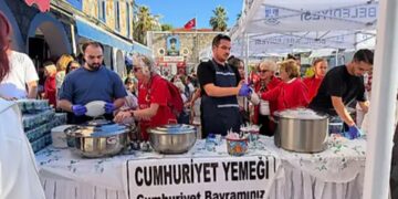 Bodrum’da Cumhuriyet sevgisi aynı sofrada buluştu