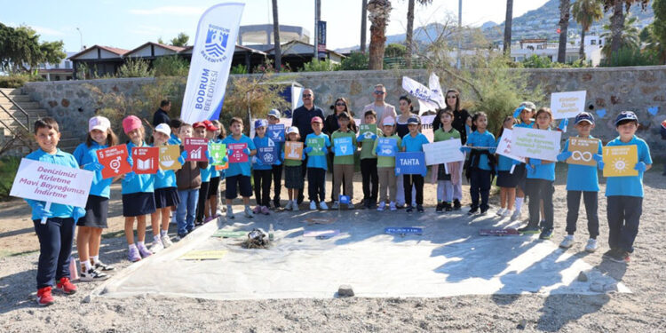 Turgutreis’te Öğrencilerden Çevre için Anlamlı Çalışma