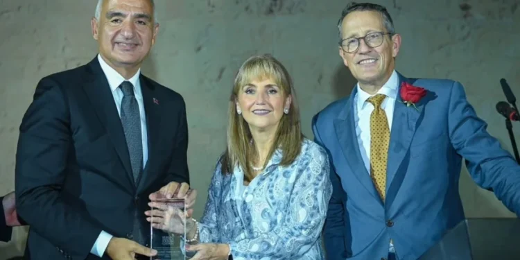 Türk turizmine “WTTC Global Champion” ödülü morali
