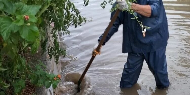 Marmaris’te Sağanak Yağış Etkili Oldu